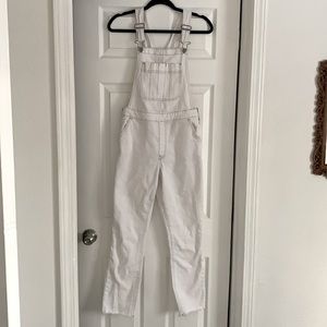 White Abercrombie&fitch skinny overalls